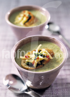 Broccoli & walnut soup photo