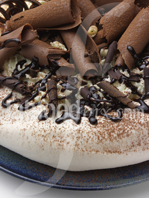Chocolate Pavlova photo