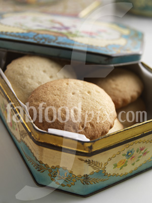 Biscuit Tin photo
