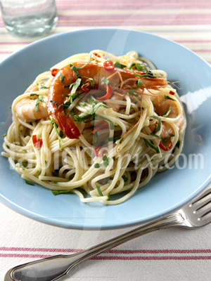 Spaghetti prawns photo