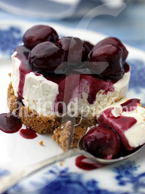 Cherry cheesecake photo