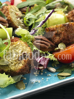 falafael salad photo