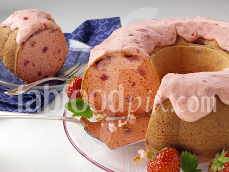 Strawberry cake photo