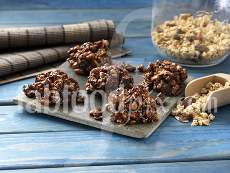 Vegan granola truffles photo