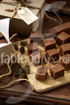 Chocolate_cream_fudge photo